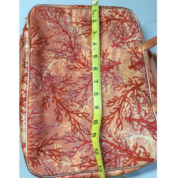 ⭐️Free w/ purchase⭐️ Bath and Body Works bag - Picture 5 of 6